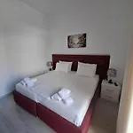 Deka-x Szálloda Saranda