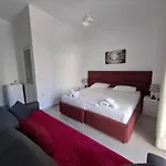 Deka-x Szálloda