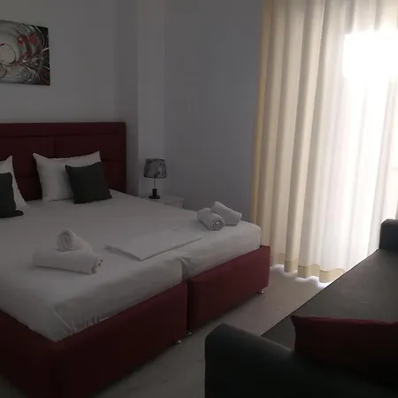 Deka-x Hotel