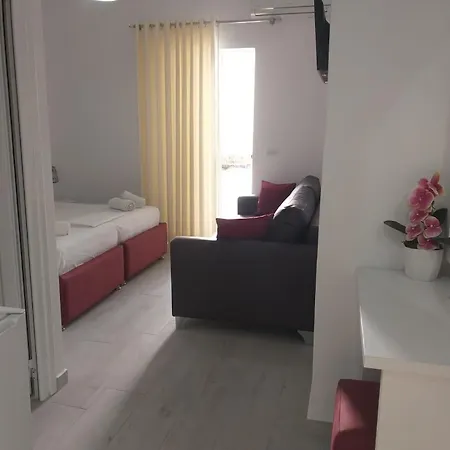 Deka-x Sarandë