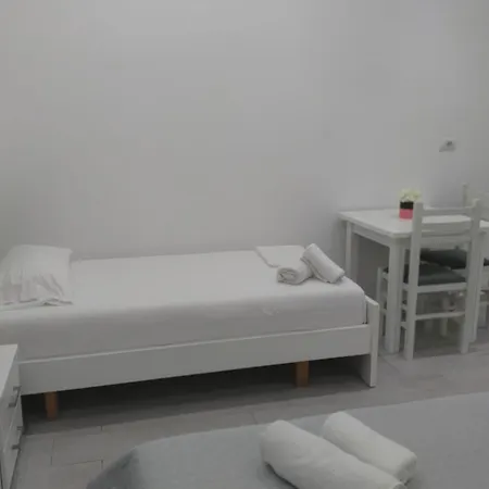 Deka-x Hotel Sarande
