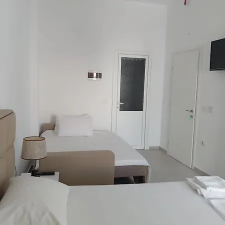 Deka-x Hotel Sarandë