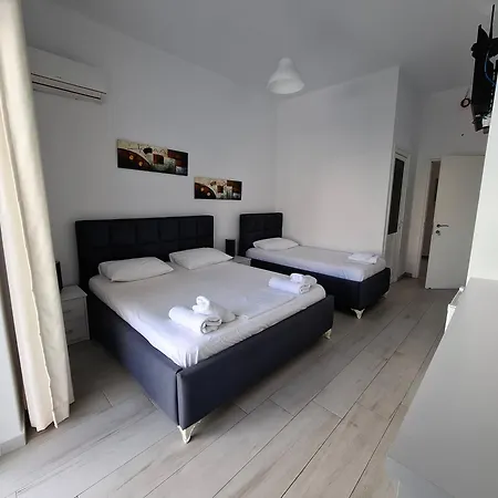 Deka-x Hotel Sarandë
